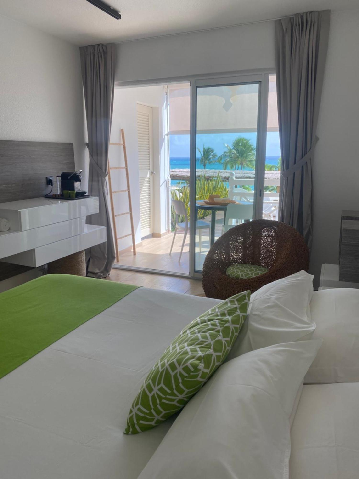 Diamantchery - Vue Mer Avec Deck Privatif Ле-Диаман Экстерьер фото
